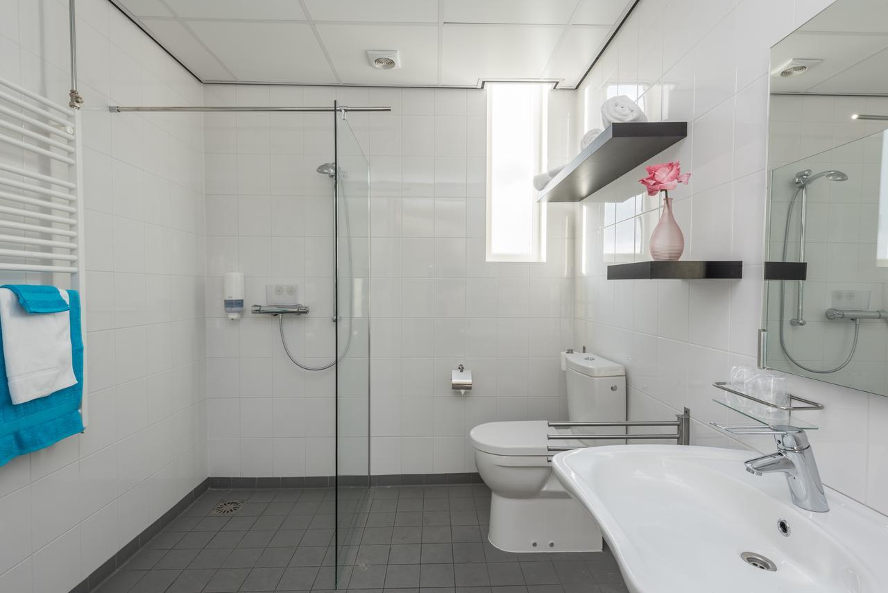 Hotel Het Spui Rhoon Exteriör bild